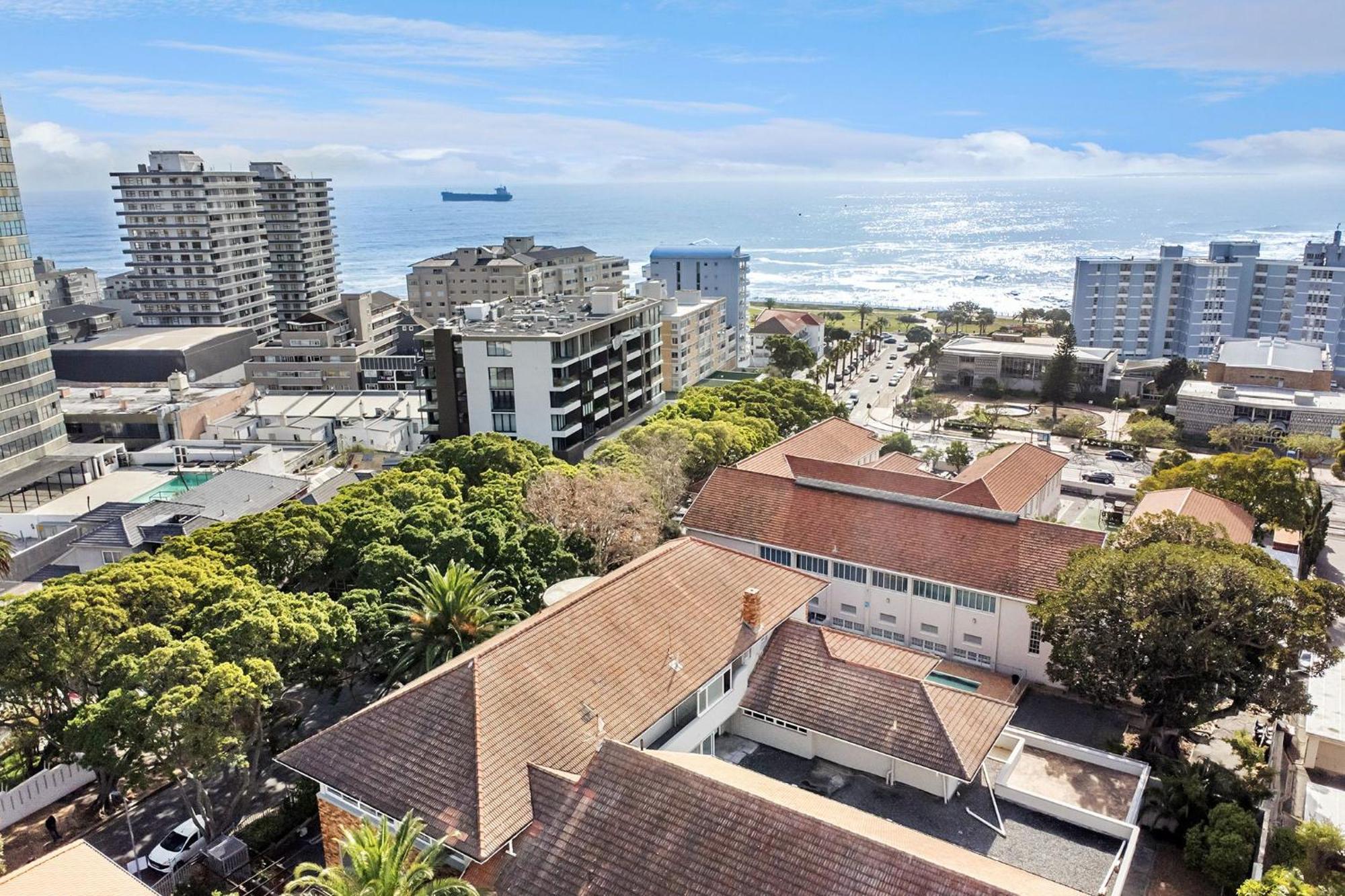 Ellerton Mansions 9 Apartment