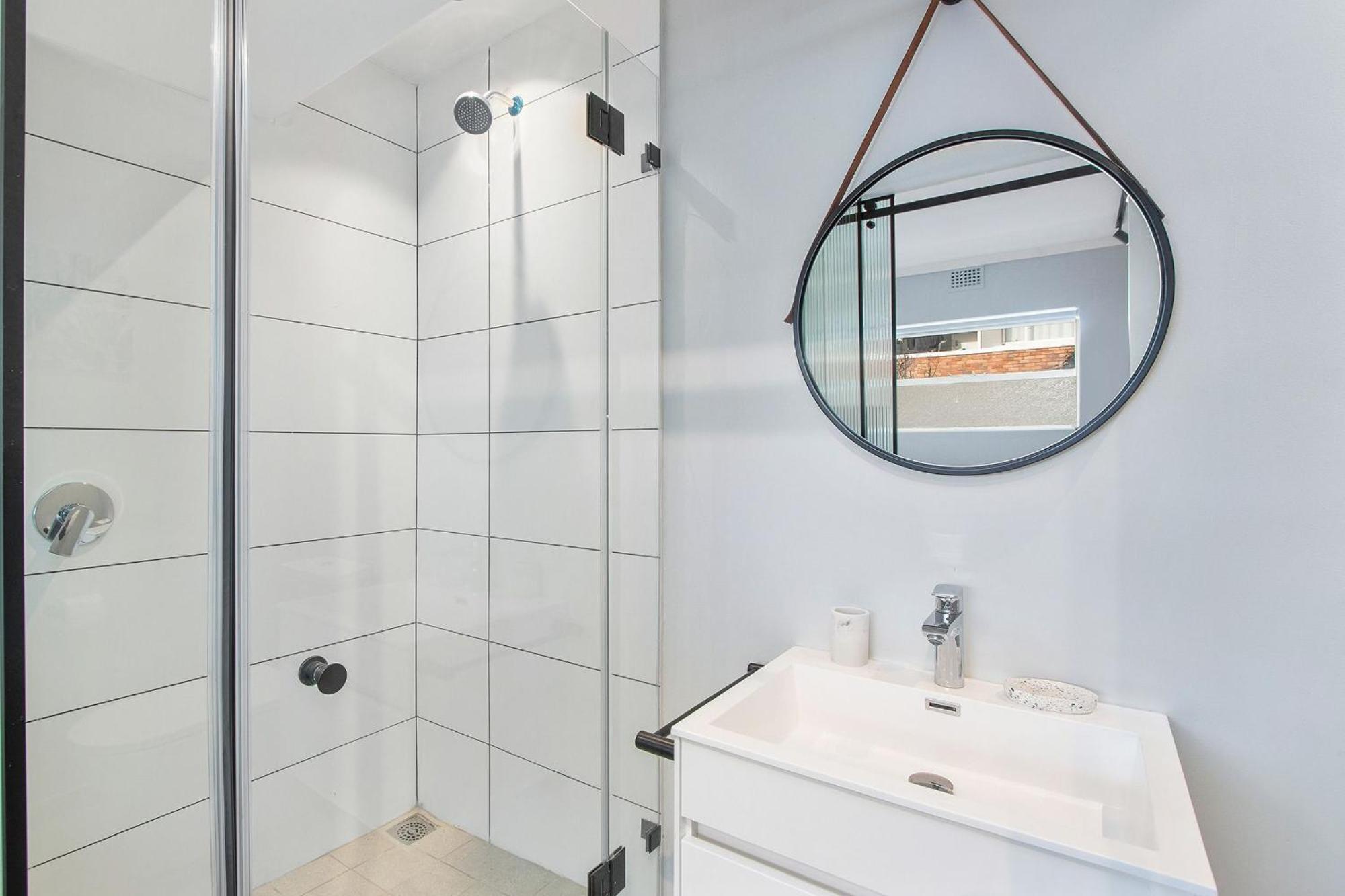 Ellerton Mansions 9 Apartment
